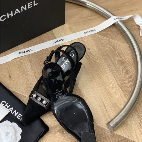 High Quality Luxury Chanel Vintage Pearl Buckle Sandals – Style 52678 product detail