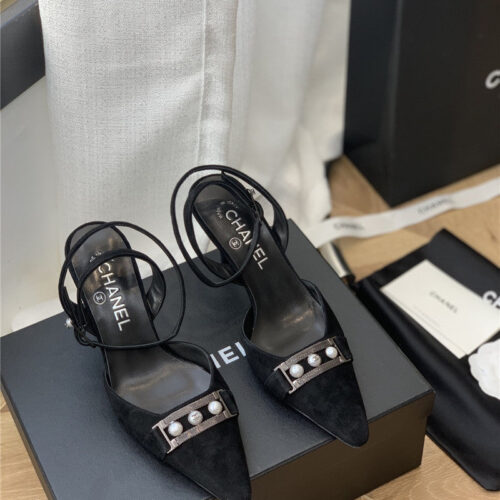 High Quality Luxury Chanel Vintage Pearl Buckle Sandals – Style 52678 product detail