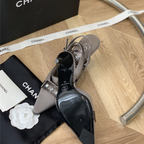 High Quality Luxury Chanel Vintage Pearl Buckle Sandals – Style 45894 product detail