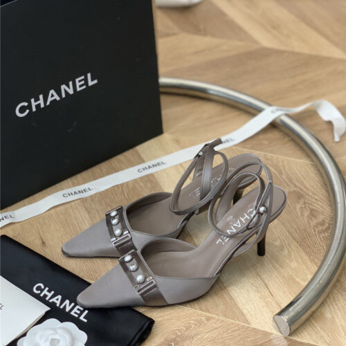 High Quality Luxury Chanel Vintage Pearl Buckle Sandals – Style 45894