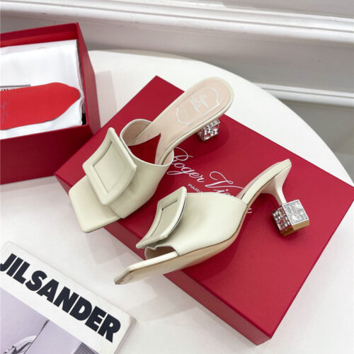 High Quality Luxury Roger Vivier Classic Generous Buckle Slippers – Style 27028 product detail