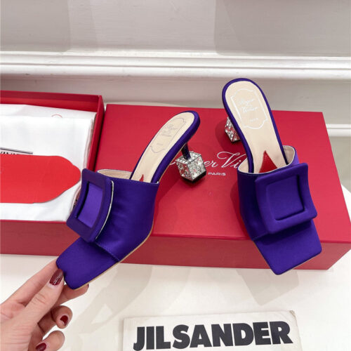 High Quality Luxury Roger Vivier Classic Generous Buckle Slippers – Style 63188 product detail