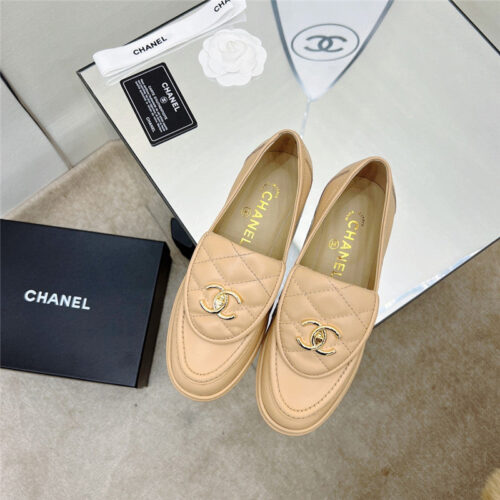 High Quality Luxury Chanel Classic Diamond Logo Loafers product detail