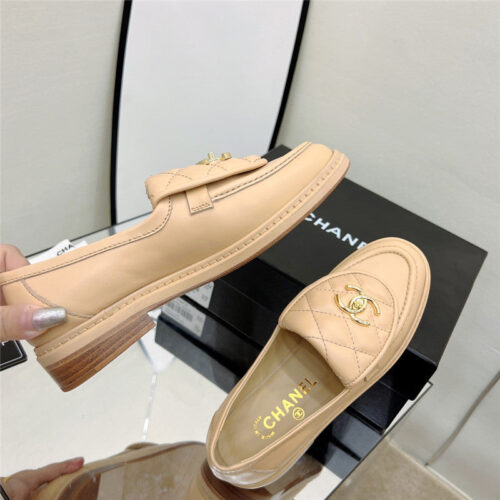 High Quality Luxury Chanel Classic Diamond Logo Loafers product detail