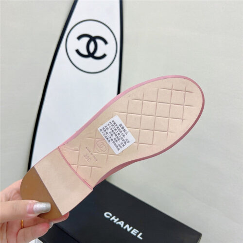 High Quality Luxury Chanel Classic Diamond Logo Loafers – Style 23974 product detail