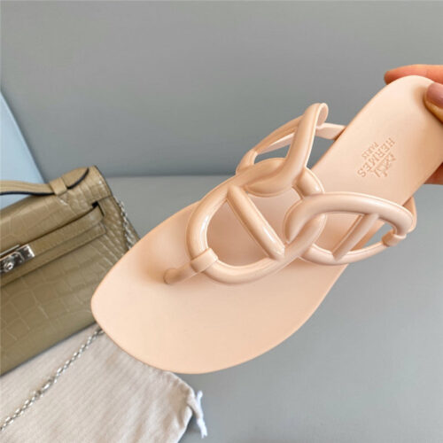 High Quality Luxury Hermes New Pig Nose Chain Flip Flops – Style 66915 product detail