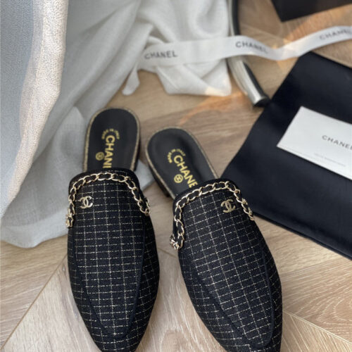 High Quality Luxury Chanel Classic Chain Slippers alternate view