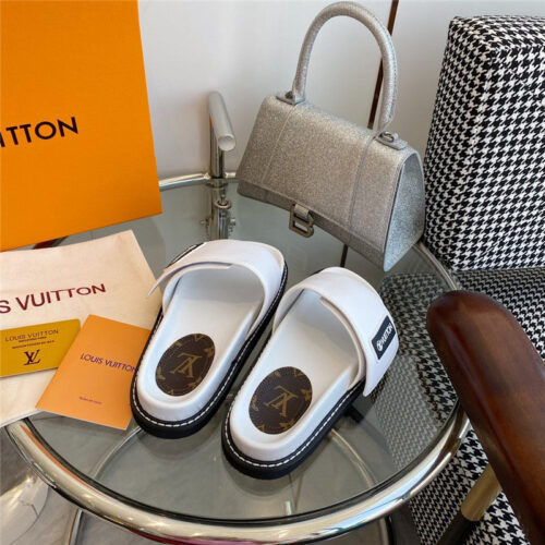 High Quality Luxury Louis Vuitton Velcro Platform Sandals – Style 53091 product detail