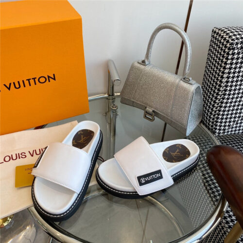 High Quality Luxury Louis Vuitton Velcro Platform Sandals – Style 53091 product detail