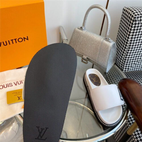 High Quality Luxury Louis Vuitton Velcro Platform Sandals – Style 53091 product detail