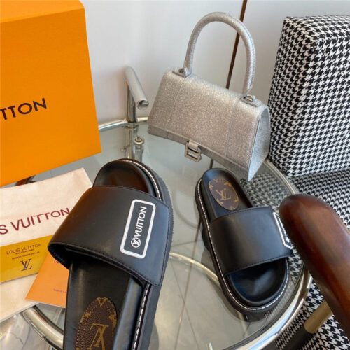 High Quality Luxury Louis Vuitton Velcro Platform Sandals product detail