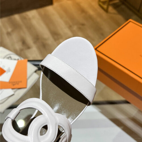 High Quality Luxury Hermes Chunky Heel Sandals – Style 98243 product detail