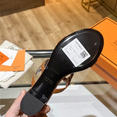 High Quality Luxury Hermes Chunky Heel Sandals – Style 96547 product detail