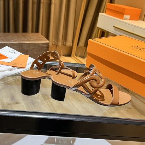 High Quality Luxury Hermes Chunky Heel Sandals – Style 96547 alternate view