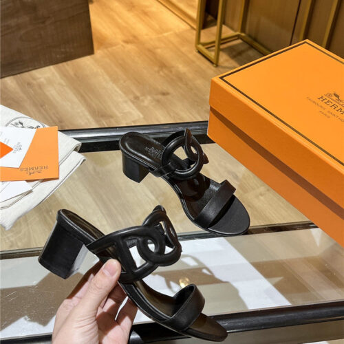 High Quality Luxury Hermes Chunky Heel Sandals – Style 94851 product detail
