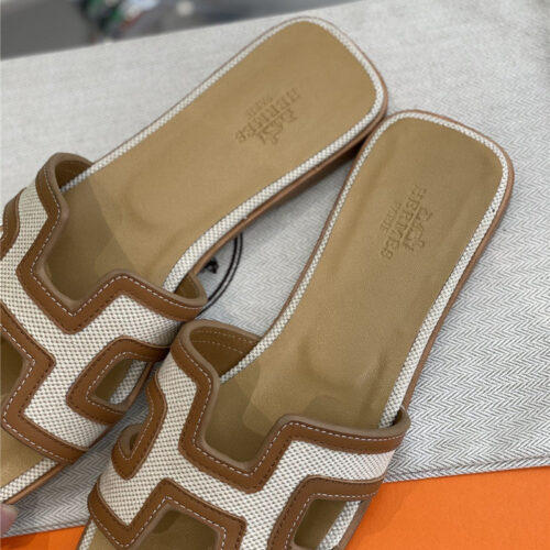 High Quality Luxury Hermes Flat Slippers Womens – Style 35427 product detail