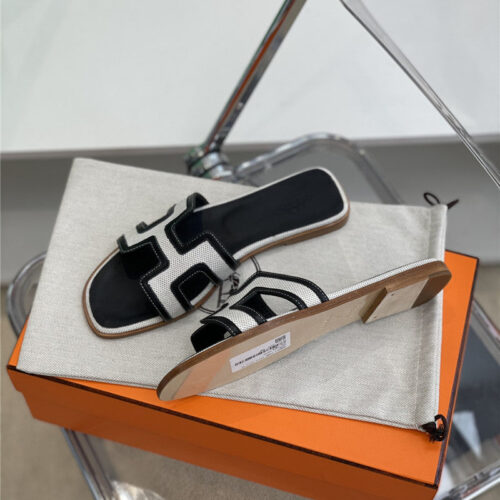 High Quality Luxury Hermes Flat Slippers Womens – Style 68195 product detail