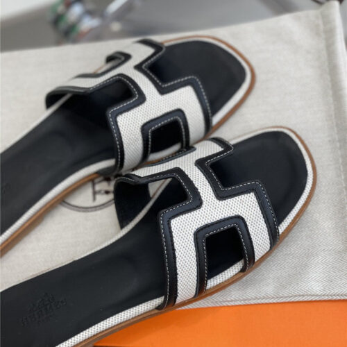 High Quality Luxury Hermes Flat Slippers Womens – Style 68195 product detail