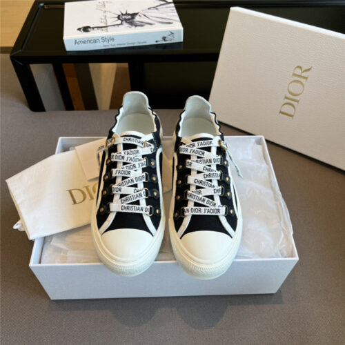 High Quality Luxury Dior Walk N Dior Sneakers alternate view