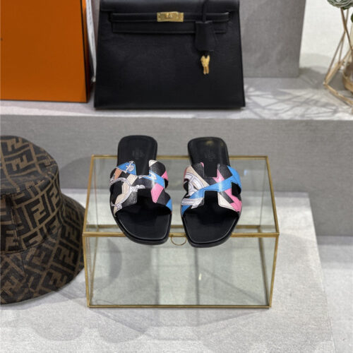 High Quality Luxury Hermes Early Spring New Color Slippers – Style 36035 product detail