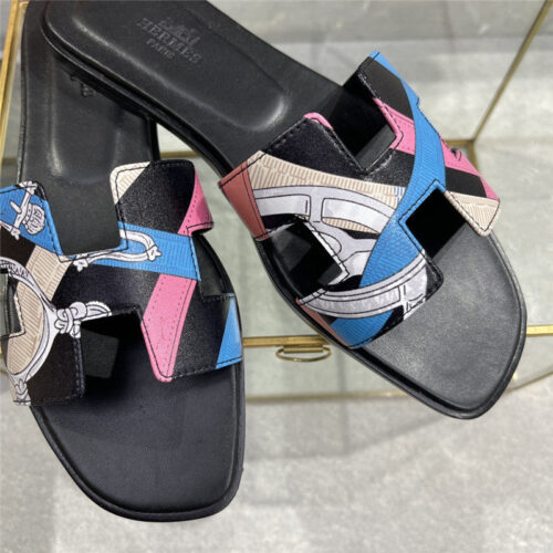High Quality Luxury Hermes Early Spring New Color Slippers – Style 36035 product detail