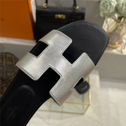 High Quality Luxury Hermes Early Spring New Color Slippers – Style 37731 product detail