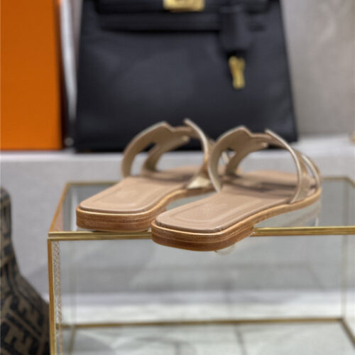 High Quality Luxury Hermes Early Spring New Color Slippers product detail