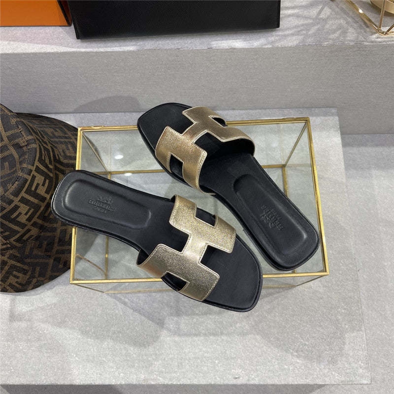 High Quality Luxury Hermes Early Spring New Color Slippers – Style 44515 product detail