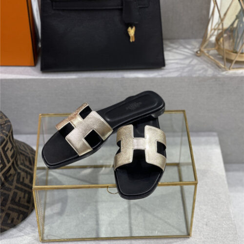 High Quality Luxury Hermes Early Spring New Color Slippers – Style 44515 alternate view