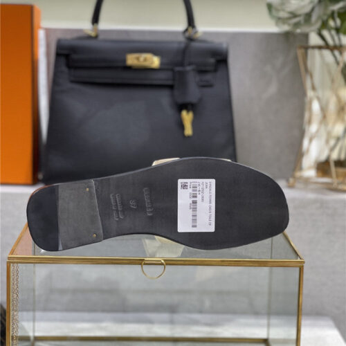 High Quality Luxury Hermes Early Spring New Color Slippers – Style 44515 product detail