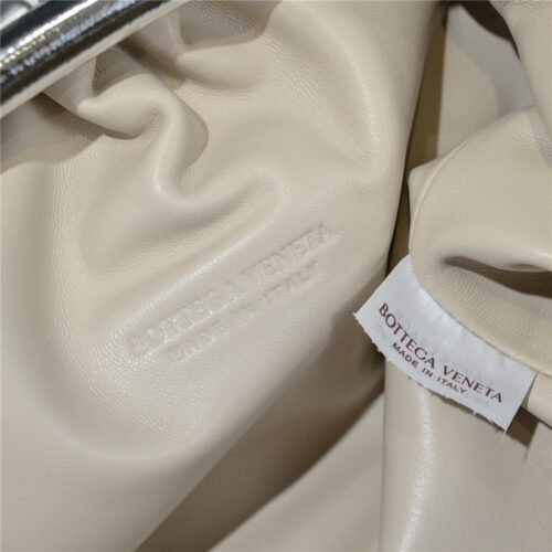 High Quality Luxury Bottega Veneta The Pouch Bag Silver product detail