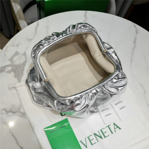 High Quality Luxury Bottega Veneta The Pouch Bag Silver product detail