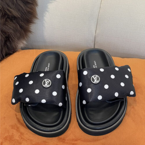 High Quality Luxury Louis Vuitton Slippers – Style 37699 alternate view