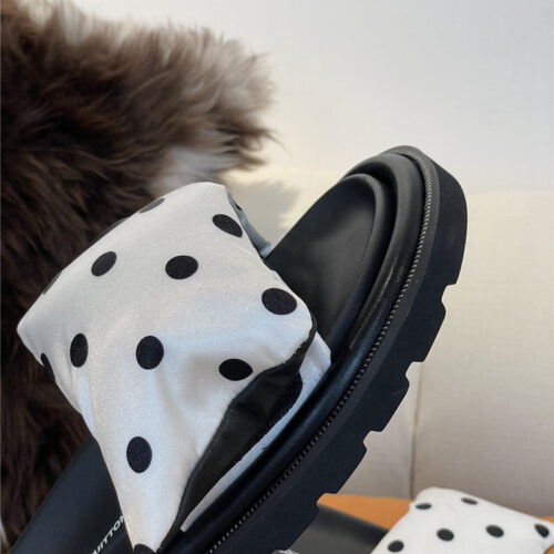 High Quality Luxury Louis Vuitton Slippers – Style 15107 product detail