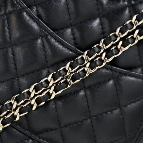 High Quality Luxury Chanel Diamond Heart Bag Black product detail