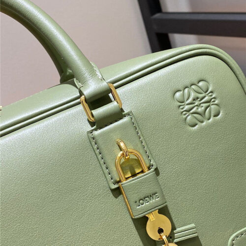 High Quality Luxury Loewe Amazona 28 Bag – Style 26484 product detail
