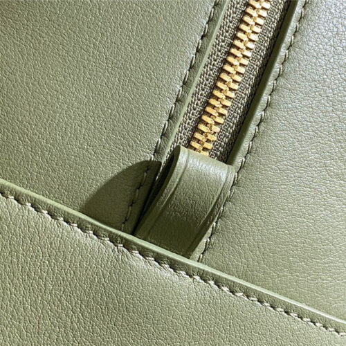 High Quality Luxury Loewe Amazona 28 Bag – Style 26484 product detail