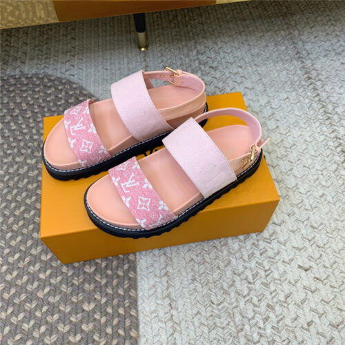 High Quality Luxury Louis Vuitton Flat Sandals – Style 43331