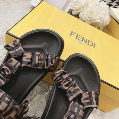 High Quality Luxury Fendi Letters Webbing Sandals product detail
