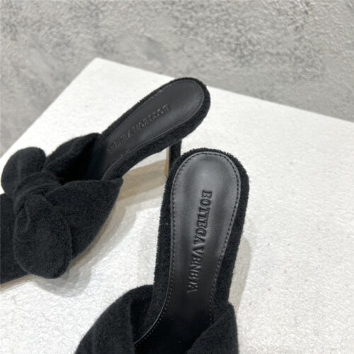 High Quality Luxury Bottega Veneta Bow Sandals – Style 69062 product detail