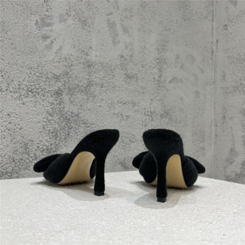 High Quality Luxury Bottega Veneta Bow Sandals – Style 69062 product detail