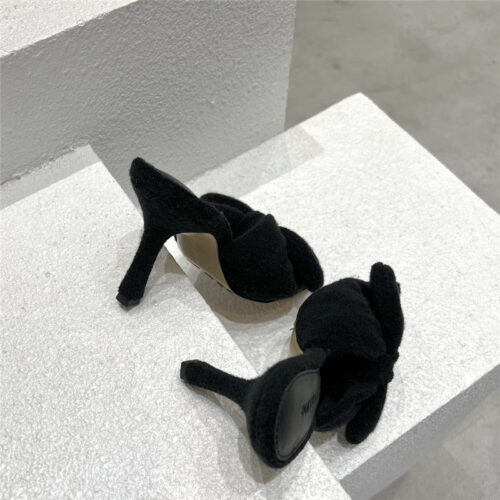 High Quality Luxury Bottega Veneta Bow Sandals – Style 69062 product detail