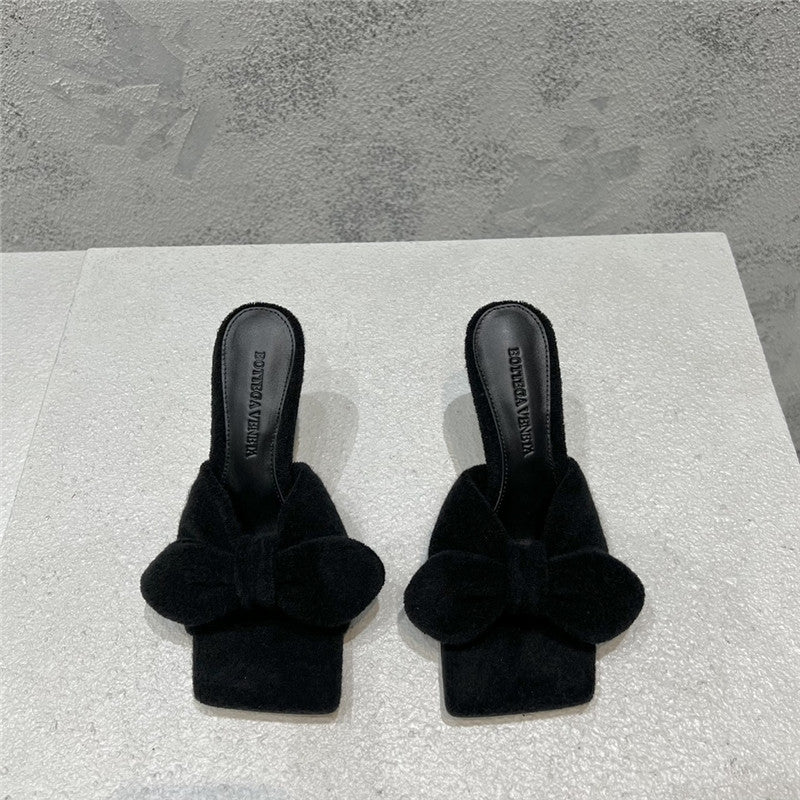 High Quality Luxury Bottega Veneta Bow Sandals – Style 69062 product detail