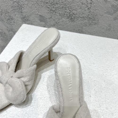High Quality Luxury Bottega Veneta Bow Sandals – Style 00134 product detail