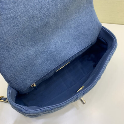High Quality Luxury Chanel Denim Light Silver 19 Bag product detail