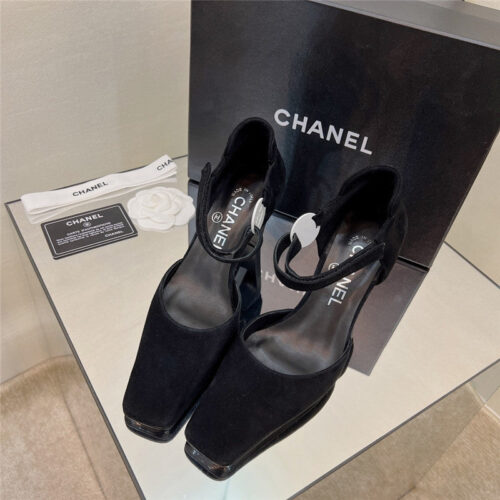 High Quality Luxury Chanel Vintage Heeled Sandals – Style 53286 alternate view