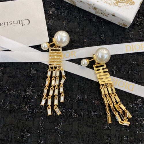High Quality Luxury Dior Earrings – Style 50705