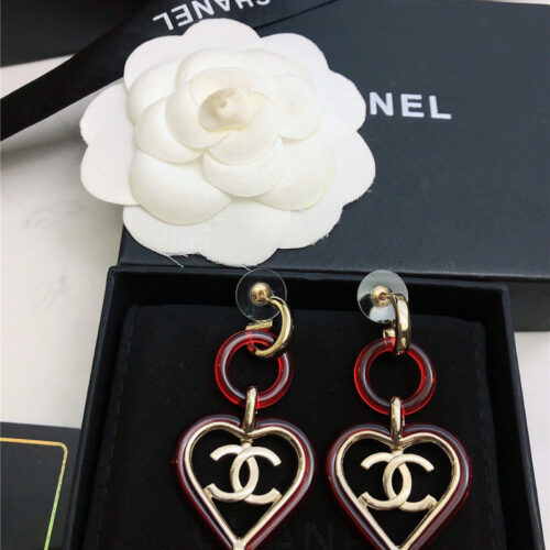 High Quality Luxury Chanel Pearl Earrings – Style 50334