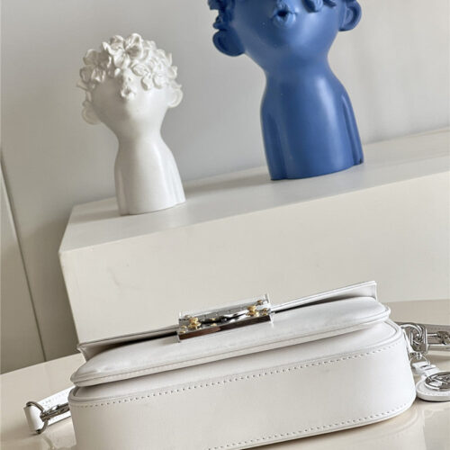High Quality Luxury Louis Vuitton Sling H27 Bag White product detail
