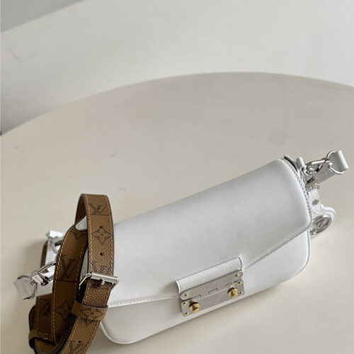 High Quality Luxury Louis Vuitton Sling H27 Bag White product detail